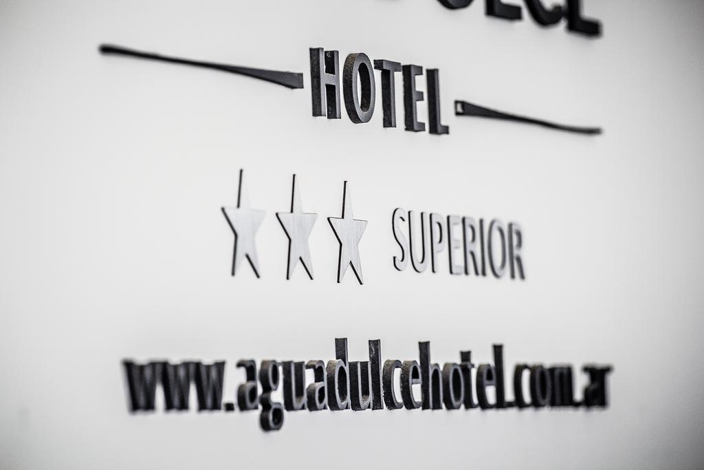 Agua Dulce Hotel 坦迪尔 外观 照片